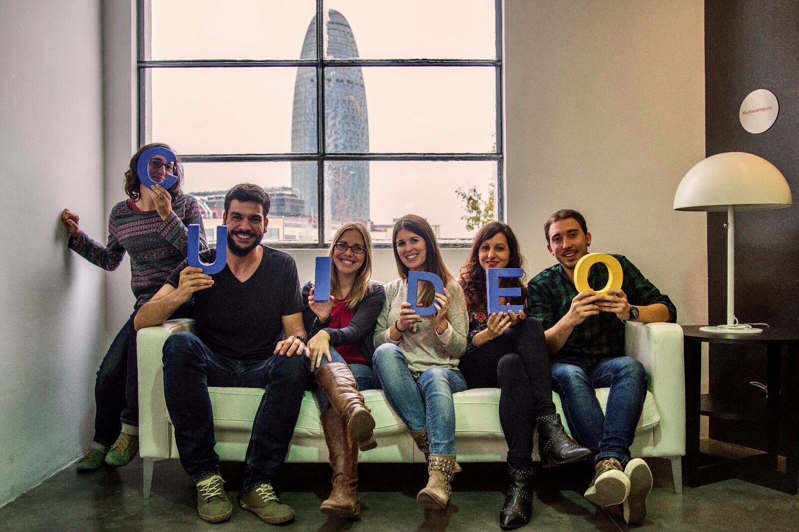 Equipo fundador, 6 personas